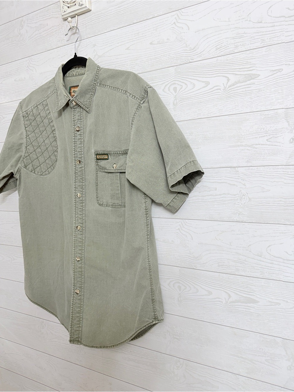 Remington Outdoor Men’s Green Short Sleeve Button Down Shirt. Size M - Picture 2 of 4